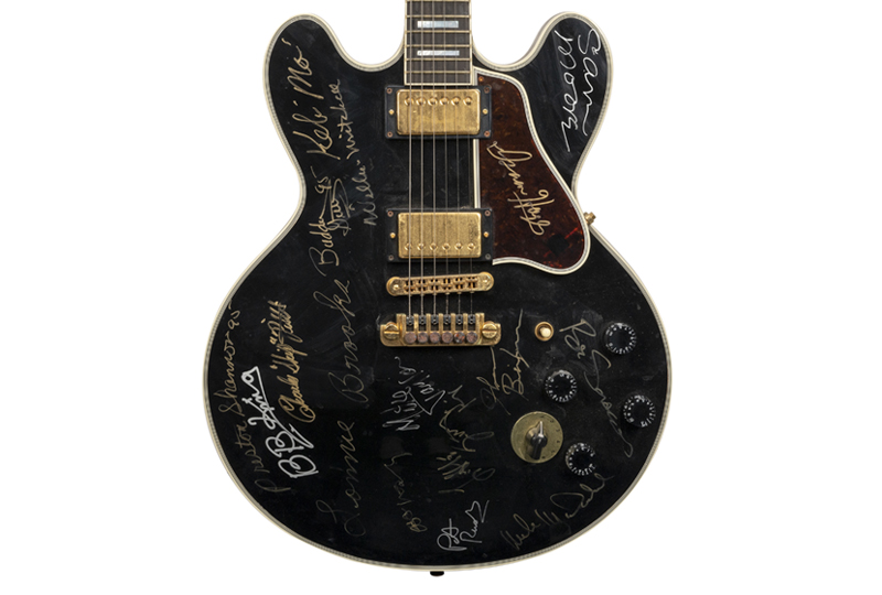 Gibson Lucille electric guitar signed by B.B. King, Eric Clapton, and others